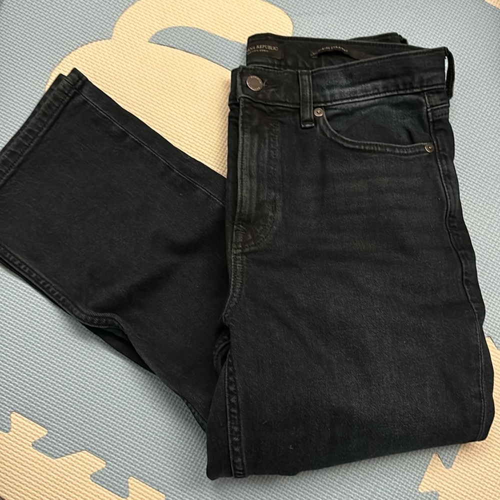 Like new banana republic high rise straight jeans
